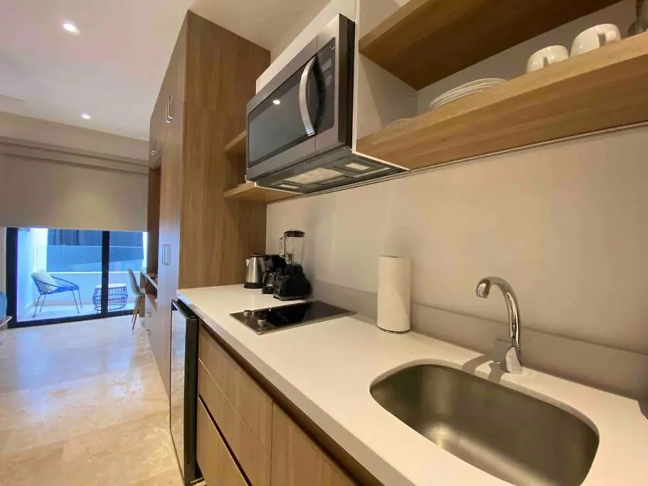Hermosa suite con increíbles vistas desde el roof! Playa del Carmen México